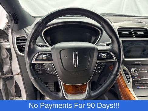 Used 2019 Lincoln Nautilus Reserve image 14