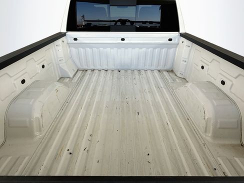 Used 2020 Chevrolet Silverado 1500 LTZ w/ LTZ Plus Package RWD image 28