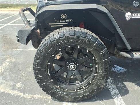 Used 2016 Jeep Wrangler Unlimited Sport w/ Quick Order Package 24S AWD/4WD image 16