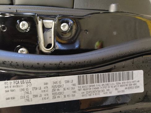 Used 2017 Dodge Journey SE w/ Flexible Seating Group image 33