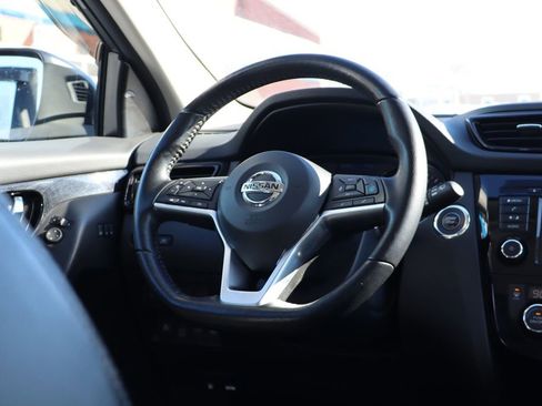 Used 2021 Nissan Rogue Sport SV w/ Technology Package image 41