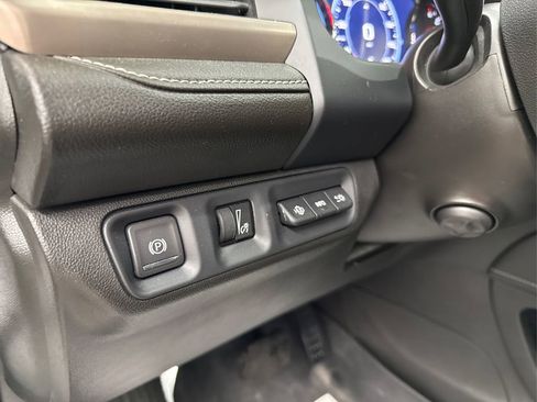 Used 2023 GMC Acadia Denali w/ Denali Ultimate Package image 40