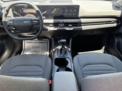 Used 2025 Kia K4 EX FWD image 17