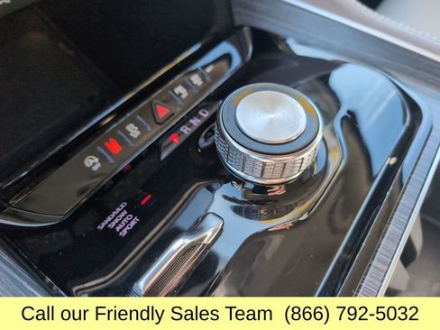 Used 2024 Jeep Wagoneer L Series II w/ Flexible Seating Group image 24