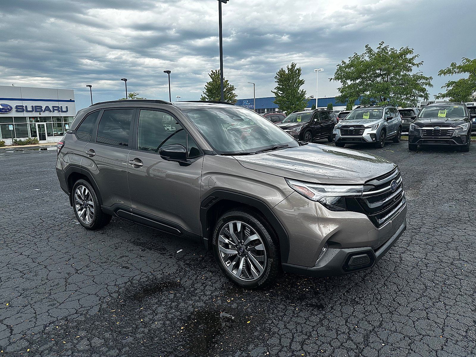 Certified 2025 Subaru Forester Touring AWD/4WD image 1