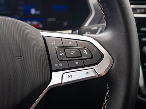 Used 2022 Volkswagen Tiguan SE image 23