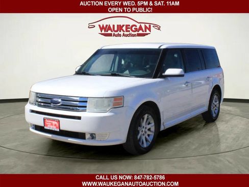Used 2010 Ford Flex SEL image 1