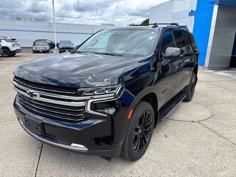 Used 2023 Chevrolet Tahoe LT w/ Luxury Package AWD/4WD image 4
