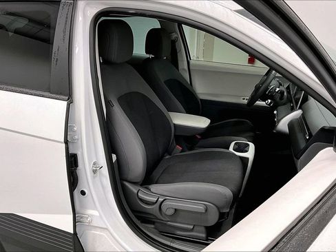 Used 2022 Hyundai Ioniq 5 SE w/ Cargo Package image 10