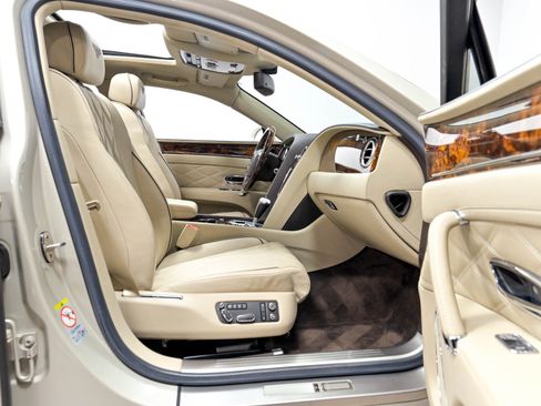 Used 2015 Bentley Flying Spur W12 AWD/4WD image 34
