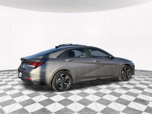 Certified 2023 Hyundai Elantra SEL w/ Convenience Package image 11