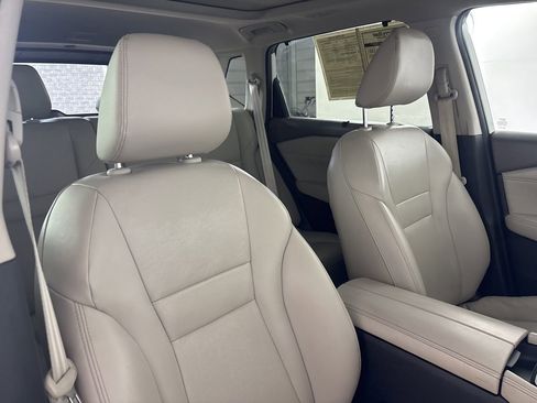 Used 2023 Nissan Rogue SL w/ SL Premium Package image 27