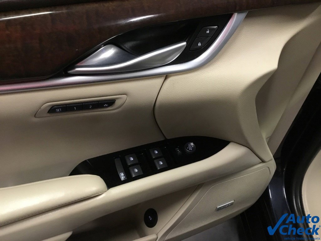 Used 2013 Cadillac XTS Luxury w/ Driver Awareness Package AWD/4WD image 21