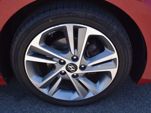 Used 2017 Hyundai Elantra Limited w/ Limited Ultimate Package 09 FWD image 47