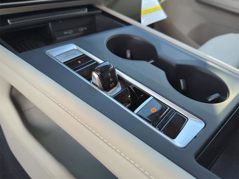 New 2026 Volkswagen Atlas SE image 30