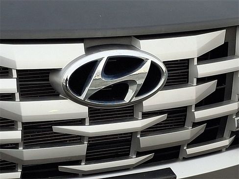 Used 2022 Hyundai Santa Cruz SEL image 10