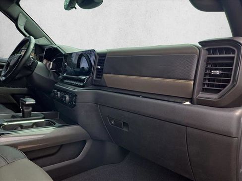 Used 2023 Chevrolet Silverado 1500 ZR2 w/ Technology Package image 21