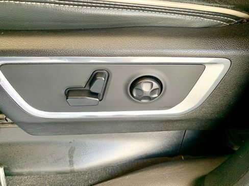 Used 2019 RAM 1500 Laramie image 43