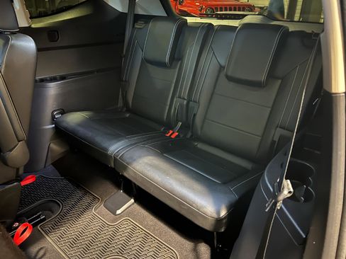 Used 2022 Volkswagen Atlas SE image 32