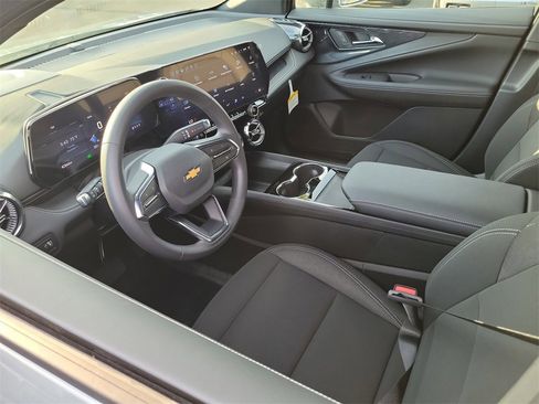 New 2026 Chevrolet Blazer EV LT image 3