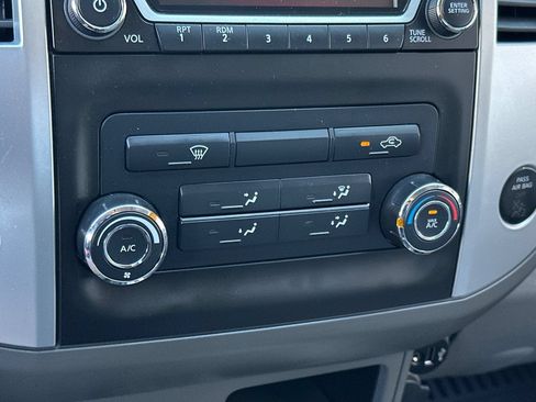 Used 2018 Nissan Frontier SV AWD/4WD image 19