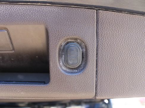 Used 2017 GMC Yukon XL Denali w/ Open Road Package RWD image 15