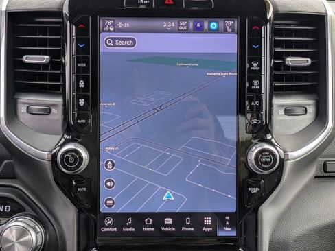 Used 2025 RAM 1500 Laramie image 24