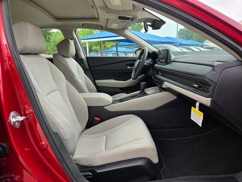 Certified 2025 Honda Accord SE image 26