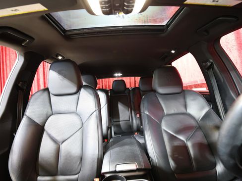 Used 2016 Porsche Cayenne image 25