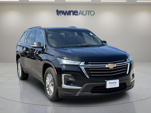 Used 2023 Chevrolet Traverse LT image 7
