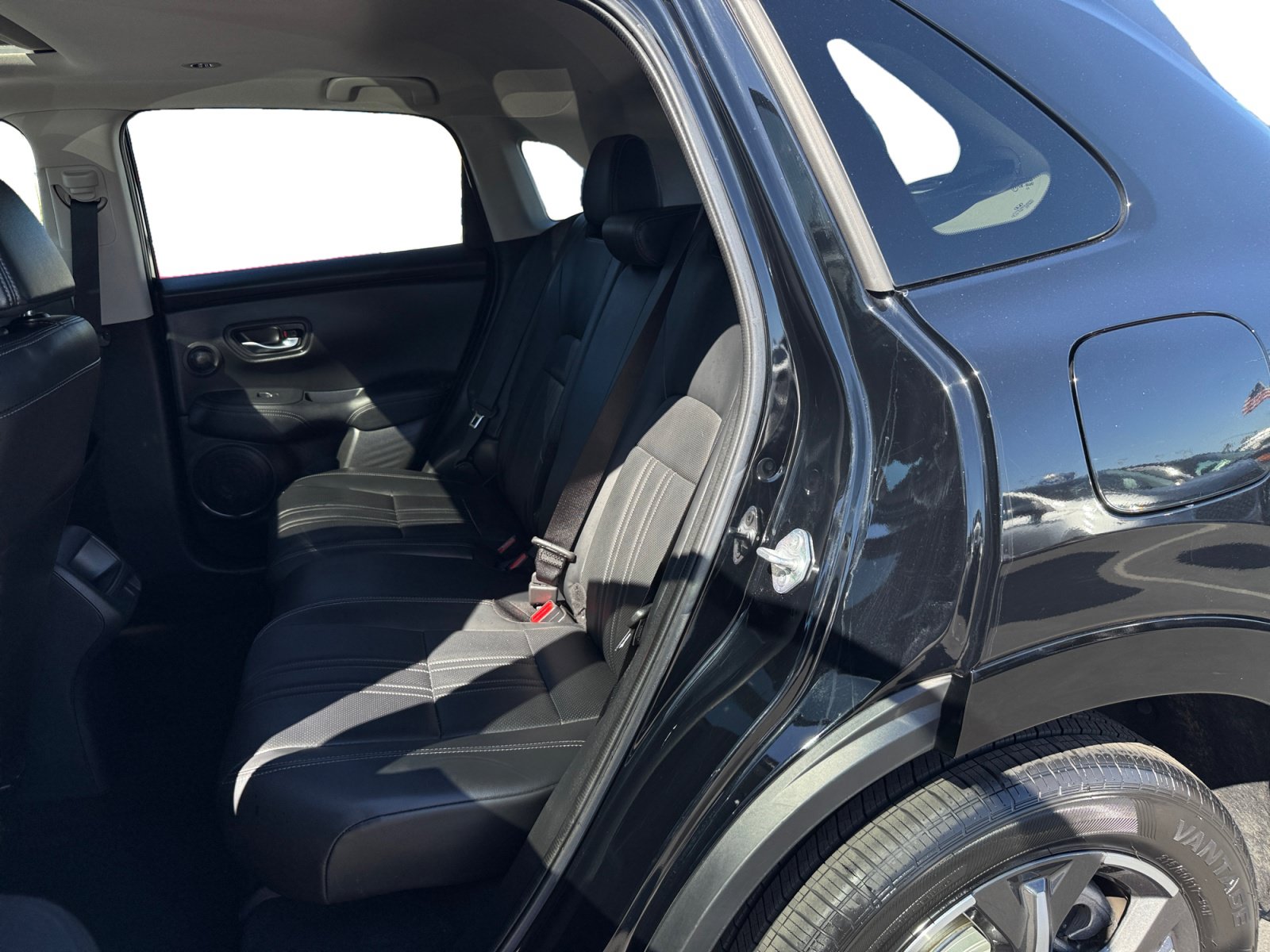 Used 2024 Honda HR-V EX-L image 16