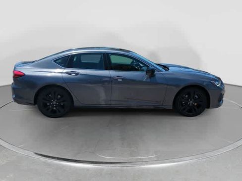 Certified 2023 Acura TLX SH-AWD w/ Advance Package image 9