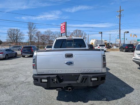 Used 2015 Ford F250 Lariat w/ Chrome Package image 8