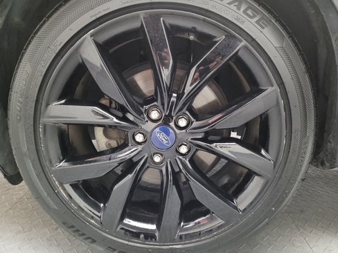 Used 2017 Ford Escape SE w/ SE Sport Appearance Package FWD image 31