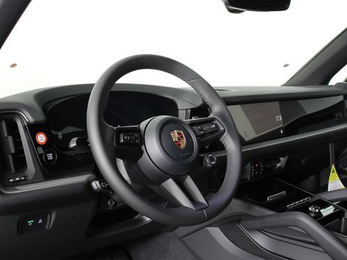 New 2026 Porsche Cayenne image 4
