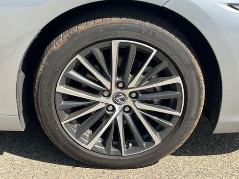 Certified 2023 Lexus ES 350 w/ Premium Package FWD image 12