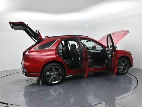 Used 2022 Genesis GV70 3.5T Sport w/ Sport Prestige Package image 73