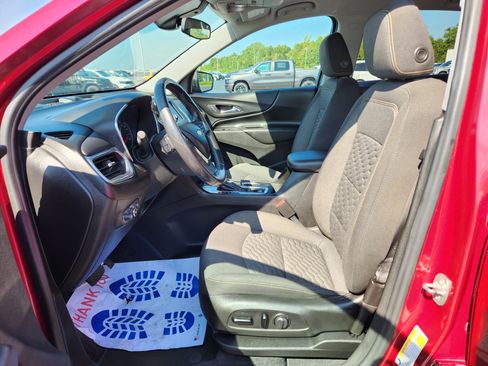 Used 2020 Chevrolet Equinox LT w/ Driver Convenience Package FWD image 12