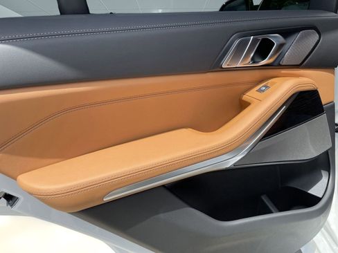 Used 2026 BMW X5 sDrive40i w/ M Sport Package image 26