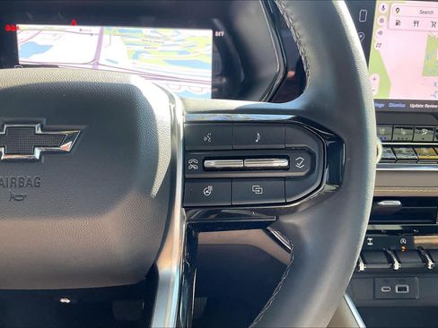 Certified 2024 Chevrolet Colorado ZR2 w/ ZR2 Convenience Package III image 19