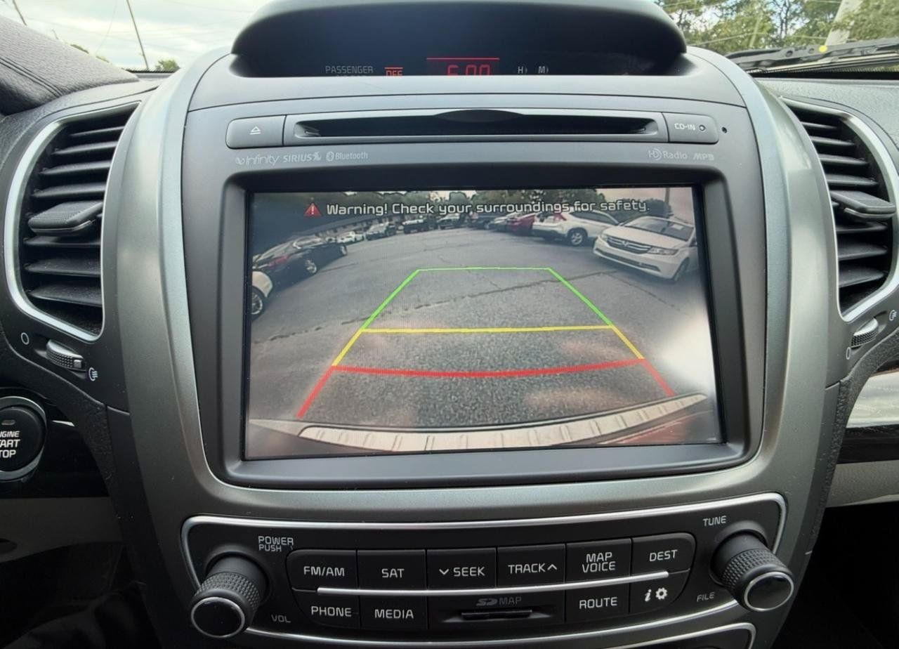 Used 2015 Kia Sorento SX FWD image 23