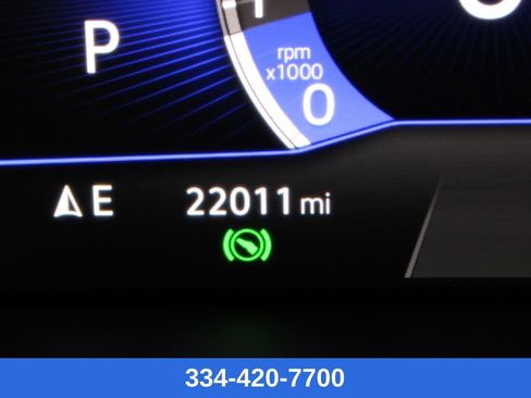 Used 2022 Volkswagen Tiguan SE R-Line image 10