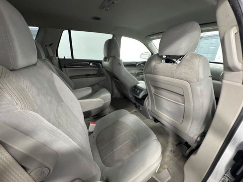 Used 2017 Buick Enclave Convenience FWD image 12