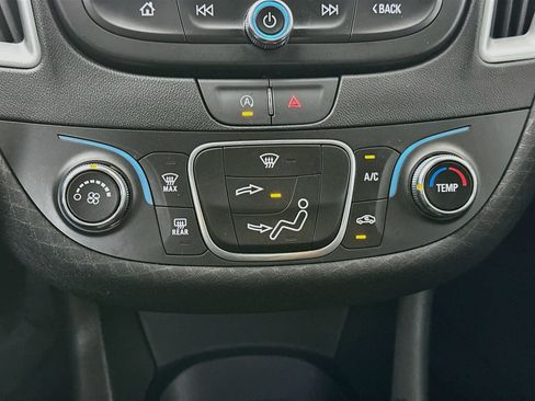 Used 2023 Chevrolet Malibu LS w/ LPO, Floor Liner Package FWD image 22