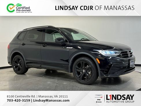 Used 2023 Volkswagen Tiguan SE R-Line image 1