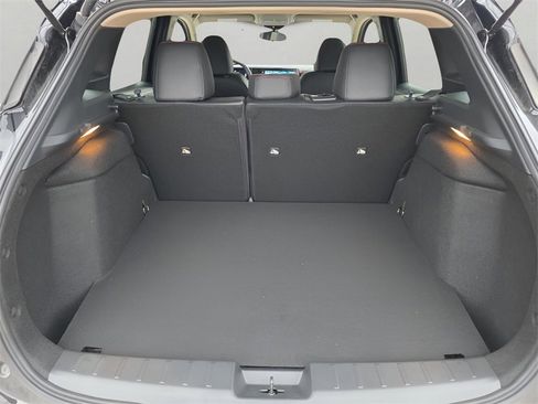 New 2026 Nissan Kicks SR w/ Cold Weather Package image 8