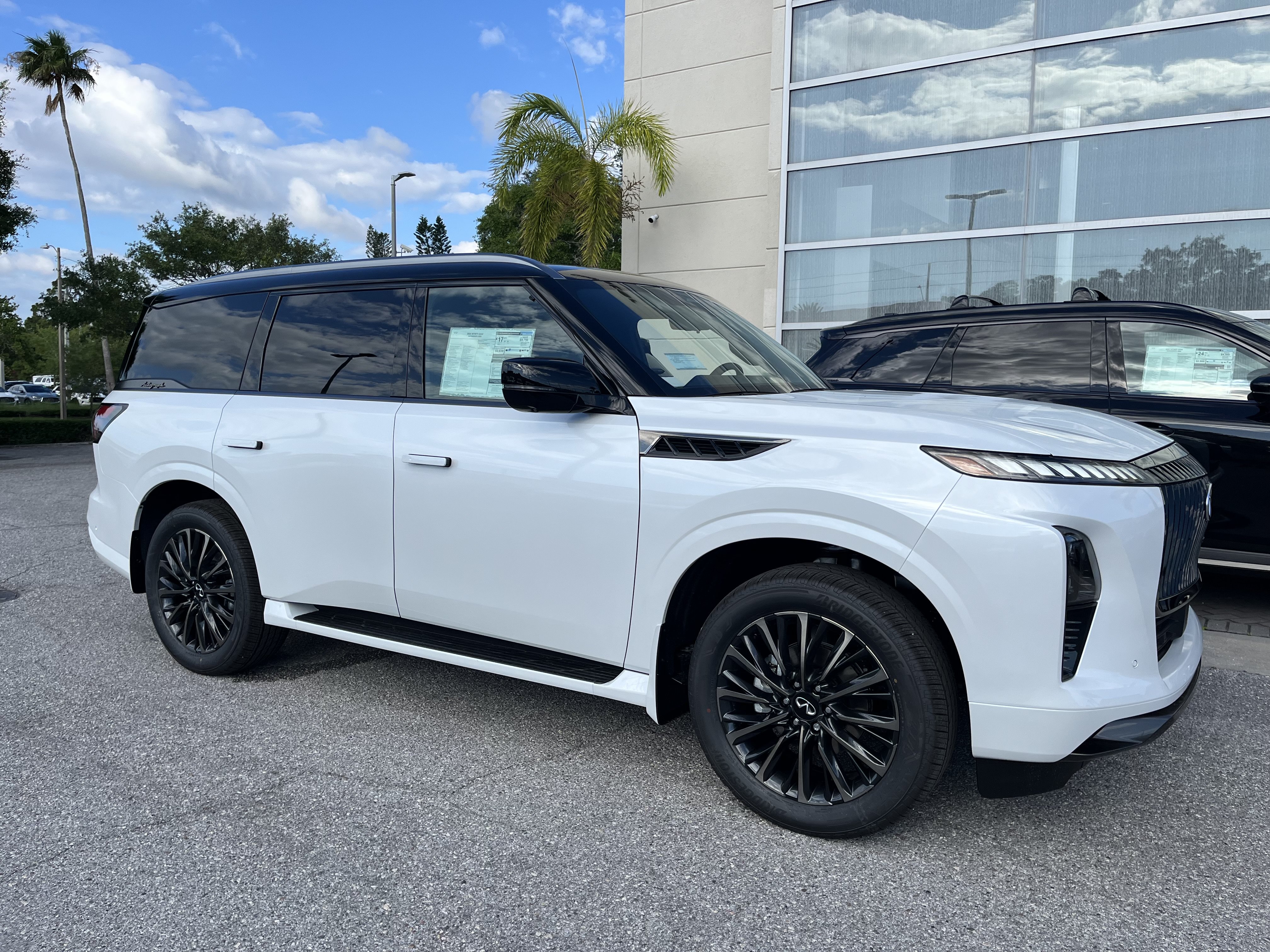 New 2026 INFINITI QX80 Autograph w/ Premium Cargo Package AWD/4WD image 8