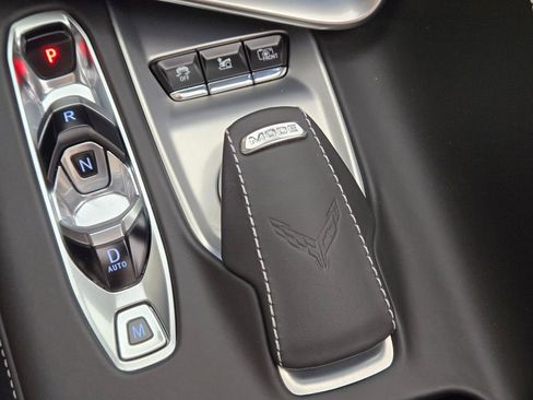 Used 2023 Chevrolet Corvette Stingray Premium Conv w/ Z51 Performance Package RWD image 37