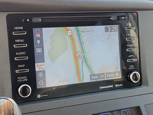 Used 2019 Toyota Sienna XLE w/ XLE Navigation Package FWD image 23