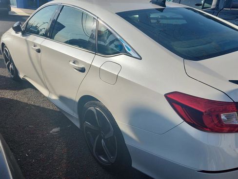 Used 2022 Honda Accord Sport image 3
